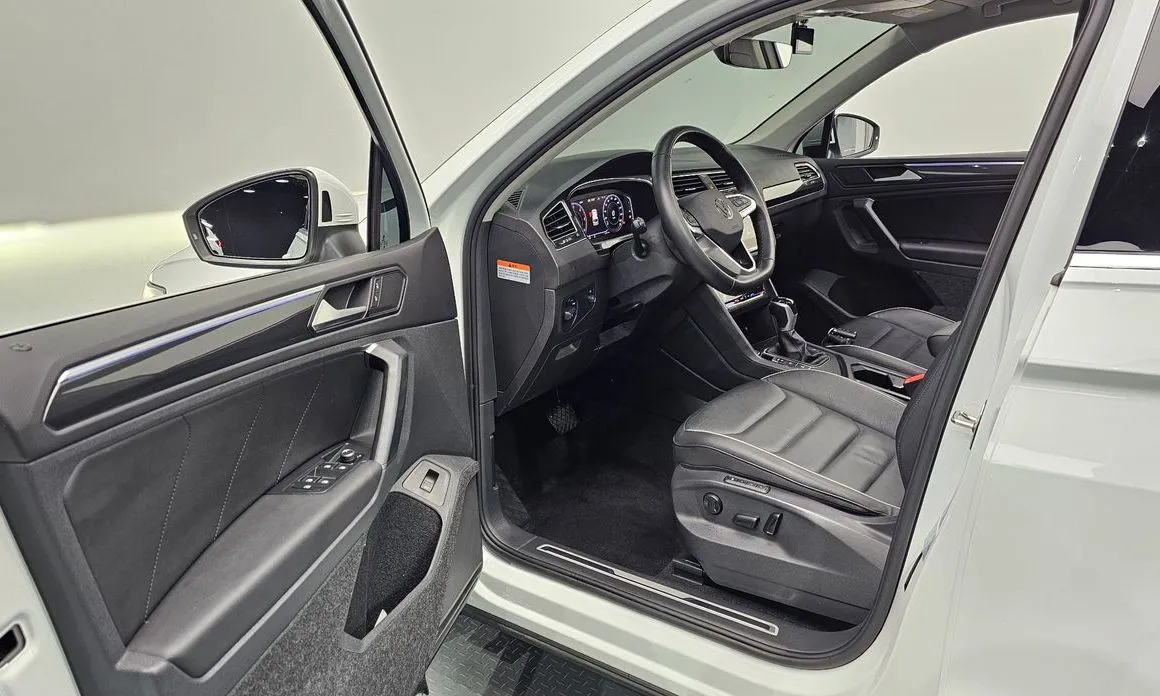 Volkswagen Tiguan — фото 6
