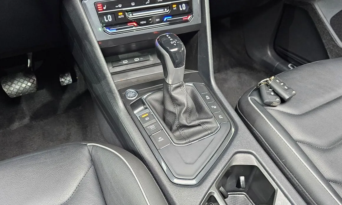 Volkswagen Tiguan — фото 5