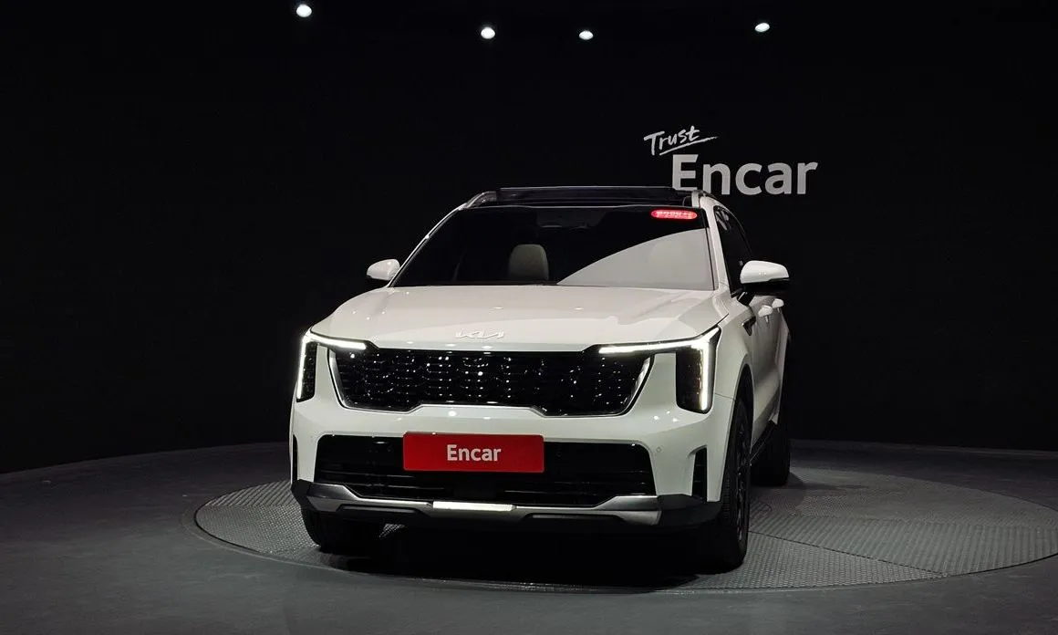 Kia Sorento — фото 9