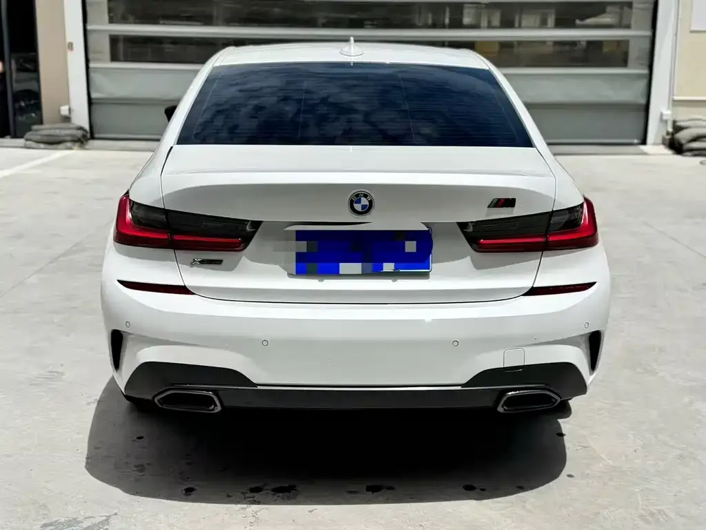 BMW 3 Series 2022 из CN, фото 2