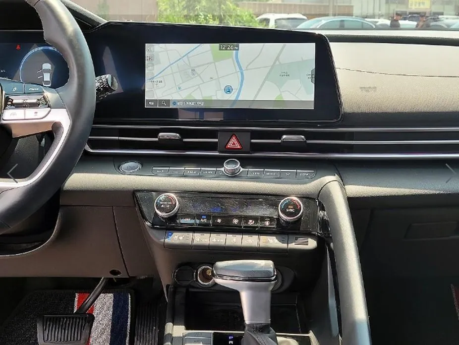 Hyundai AVANTE 2023 из KR, фото 3