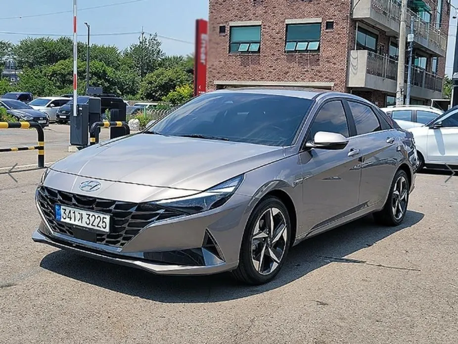 Hyundai AVANTE 2023 из KR, фото 9
