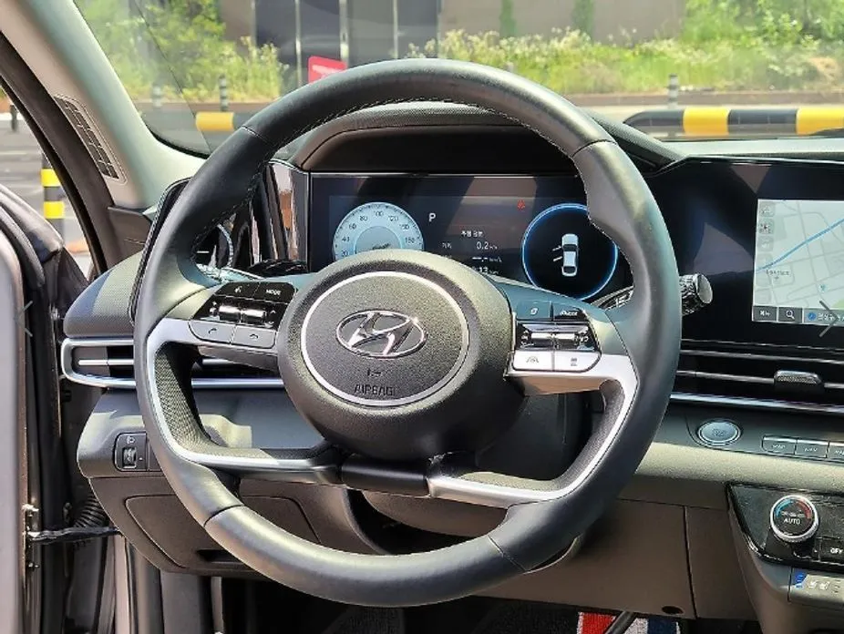 Hyundai AVANTE 2023 из KR, фото 7