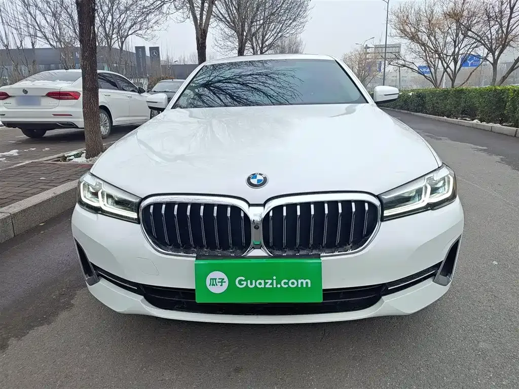 BMW 5 Series — фото 10