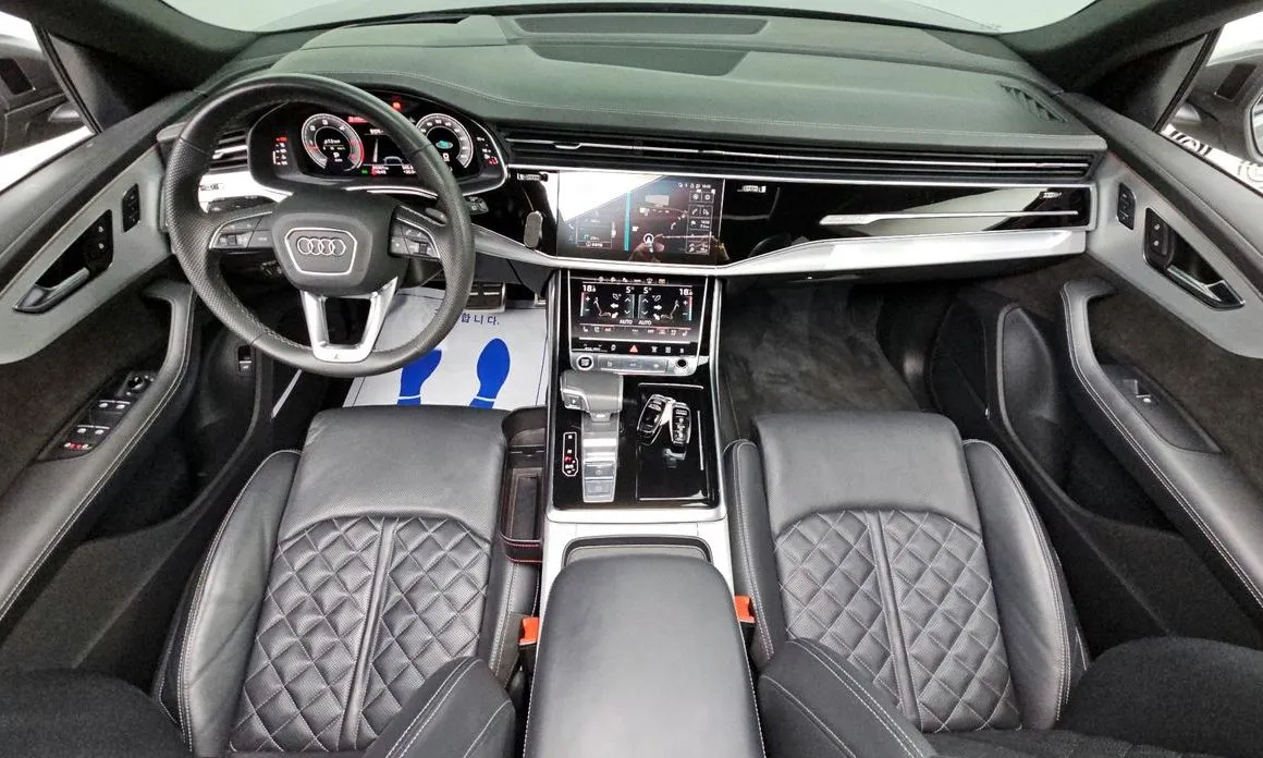 Audi Q8 2021 из KR, фото 8