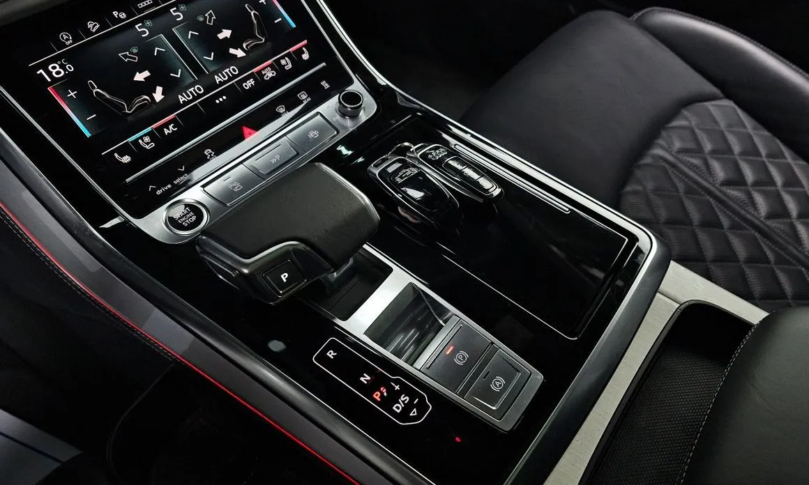 Audi Q8 2021 из KR, фото 5