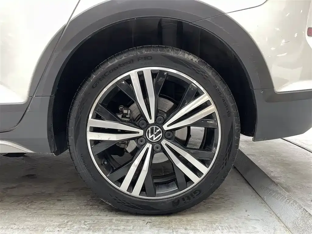 Volkswagen Touran 2021 из CN, фото 5