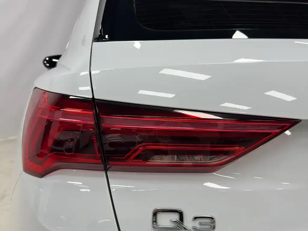 Audi Q3 — фото 6
