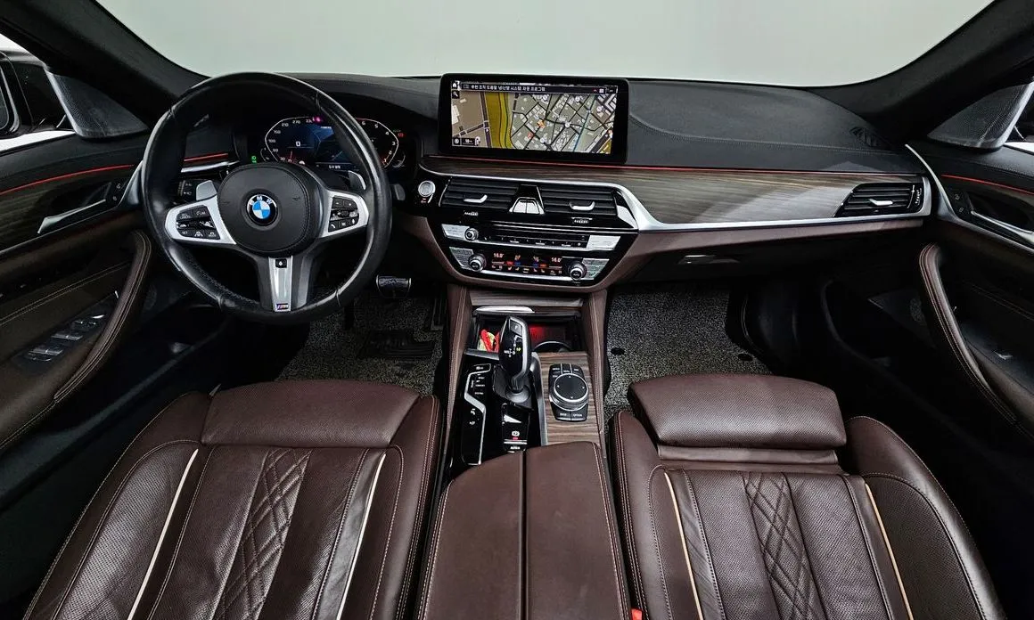 BMW 5-Series — фото 10