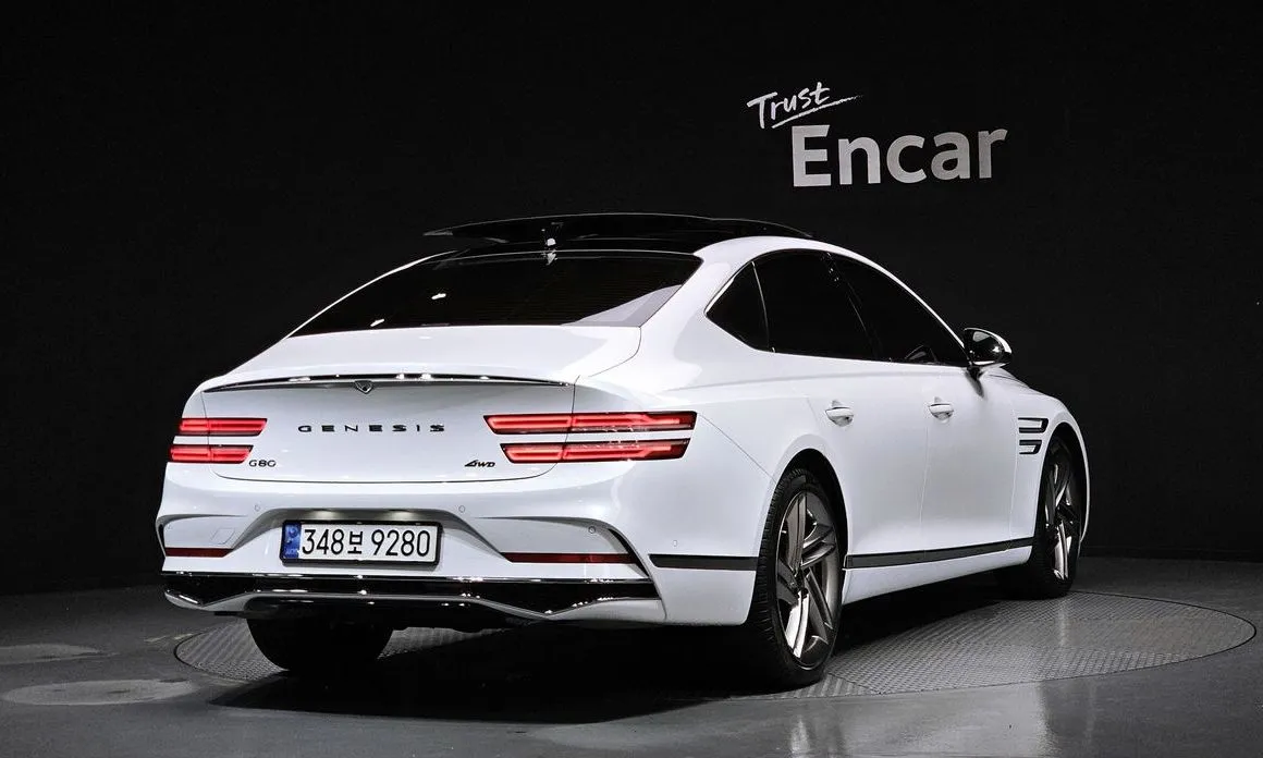 Genesis G80 — фото 9