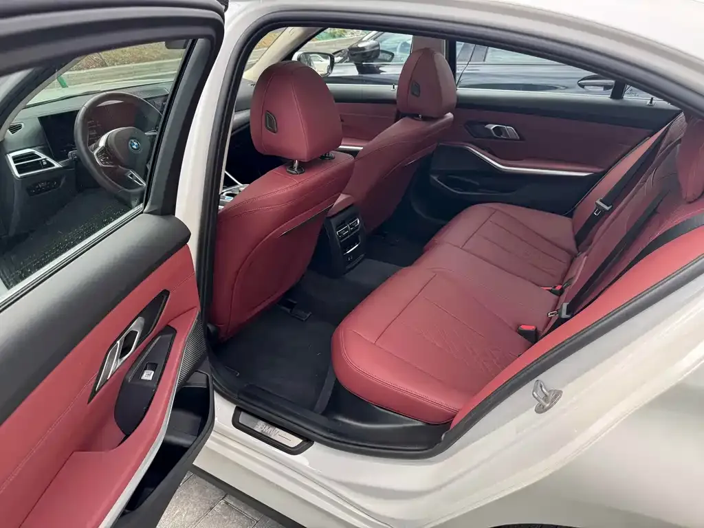 BMW i3 2025 из CN, фото 10