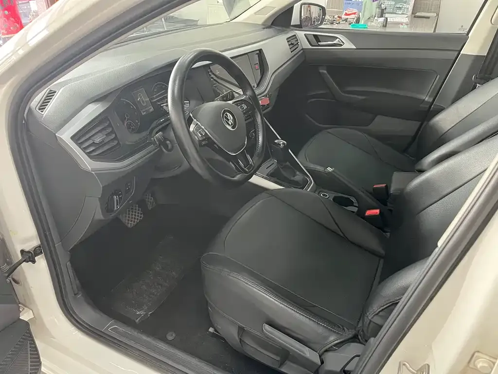 Volkswagen Polo 2023 из CN, фото 9