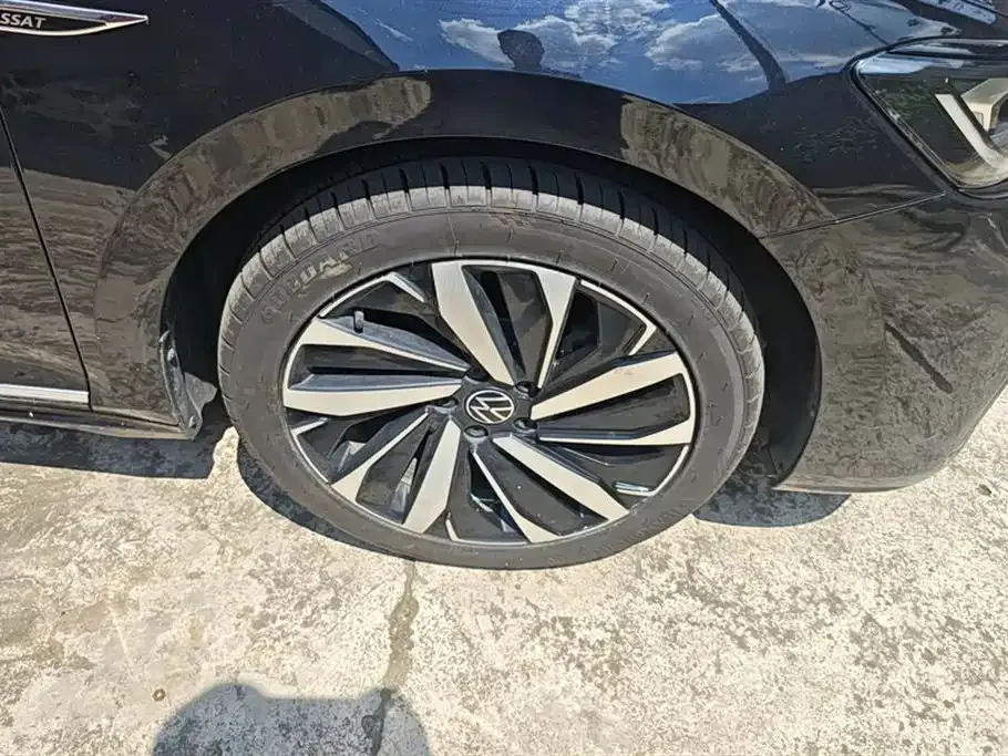 Volkswagen Passat — фото 4