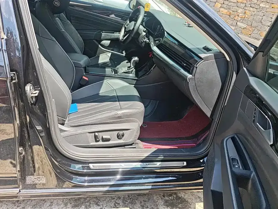 Volkswagen Passat — фото 8