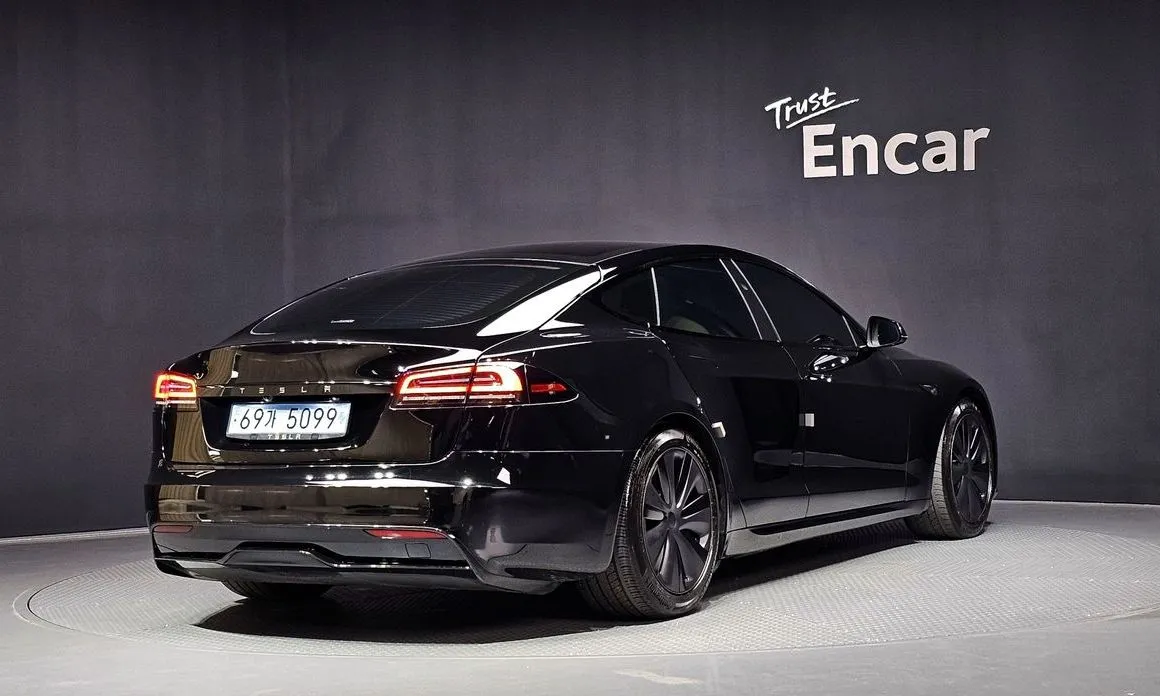 Tesla Model S 2023 из KR, фото 10