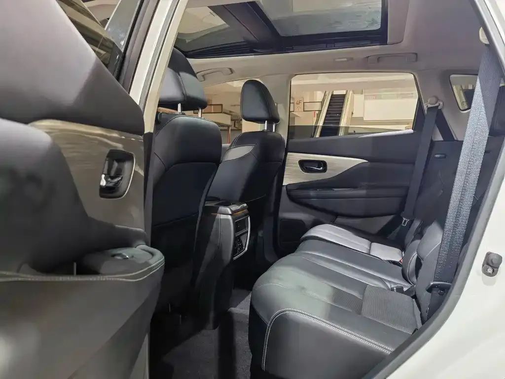Nissan Murano 2023 из CN, фото 6