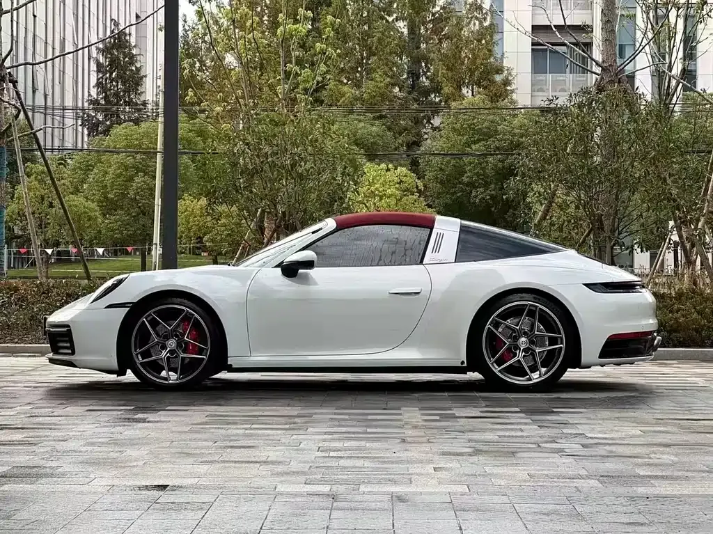 Porsche 911 2021 из CN, фото 7
