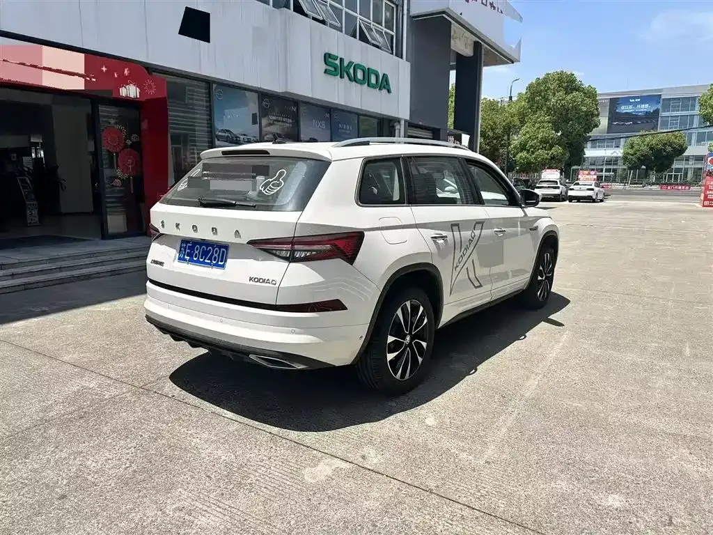 Skoda Kodiaq — фото 8