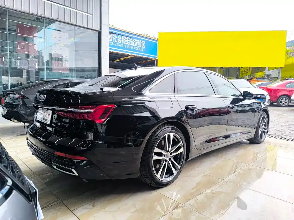Audi A6L 2021 из CN, фото 7
