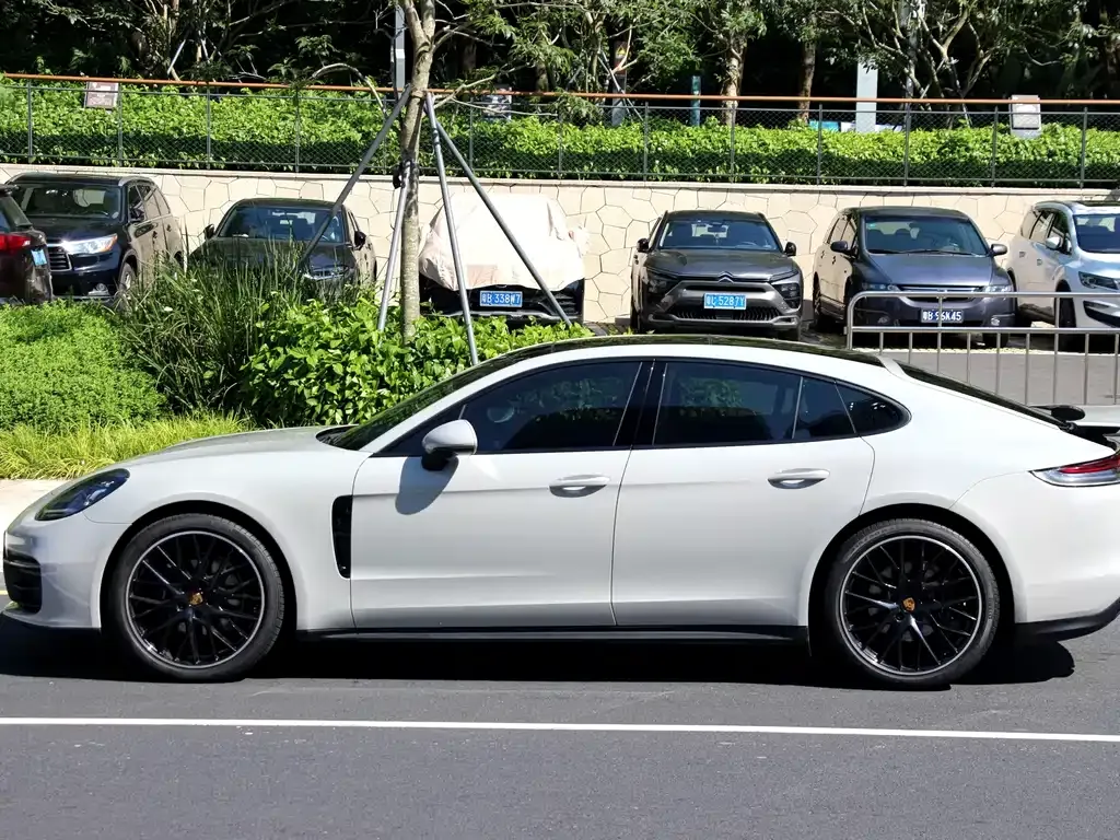 Porsche Panamera 2022 из CN, фото 10