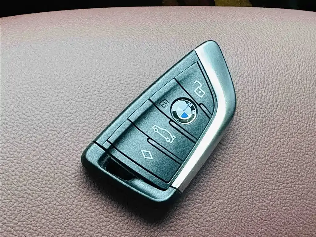 BMW i3 — фото 8