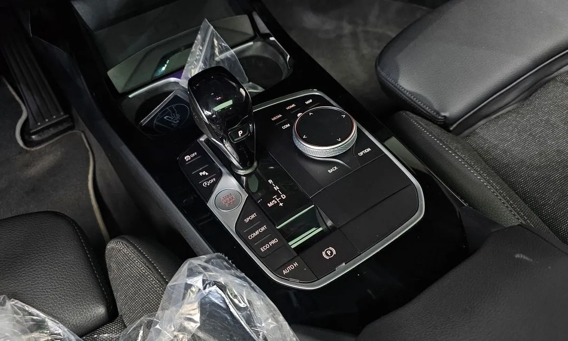 BMW 1-Series 2023 из KR, фото 6