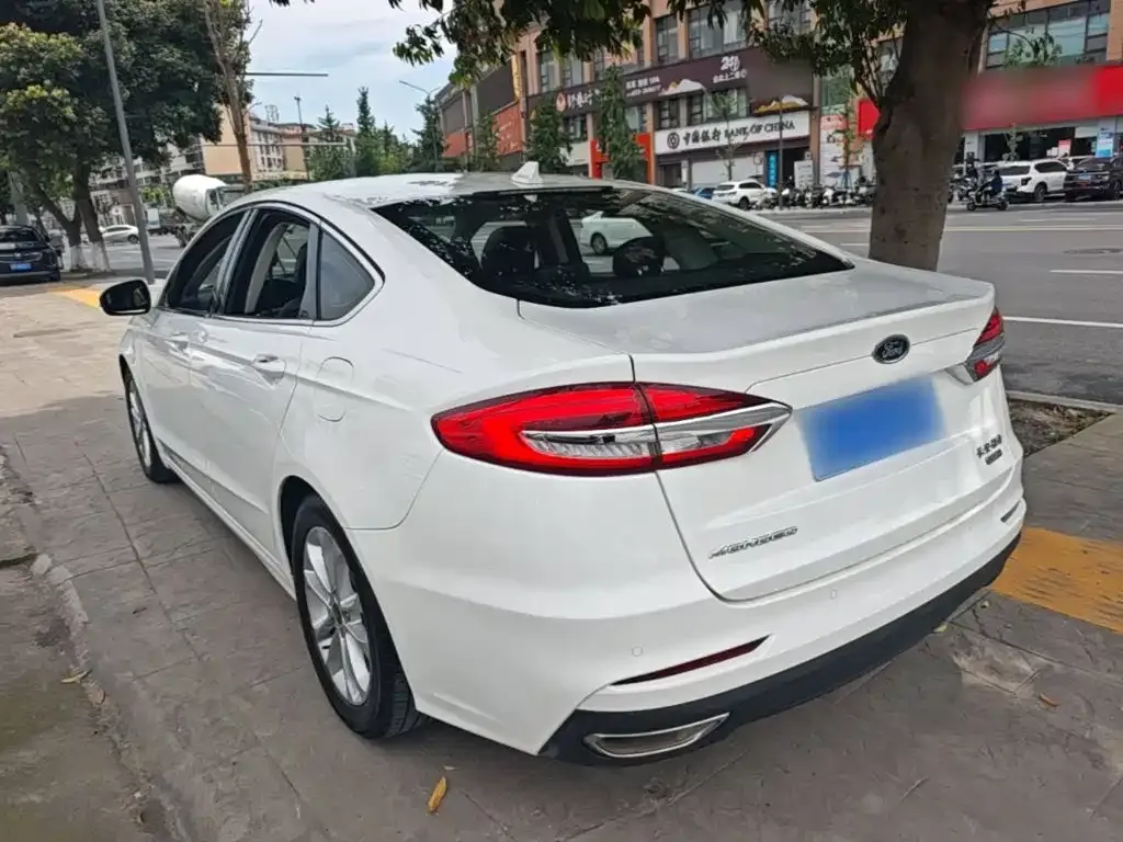 Ford Mondeo 2021 из CN, фото 5