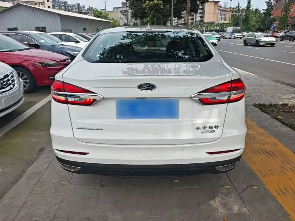 Ford Mondeo 2021 из CN, фото 6