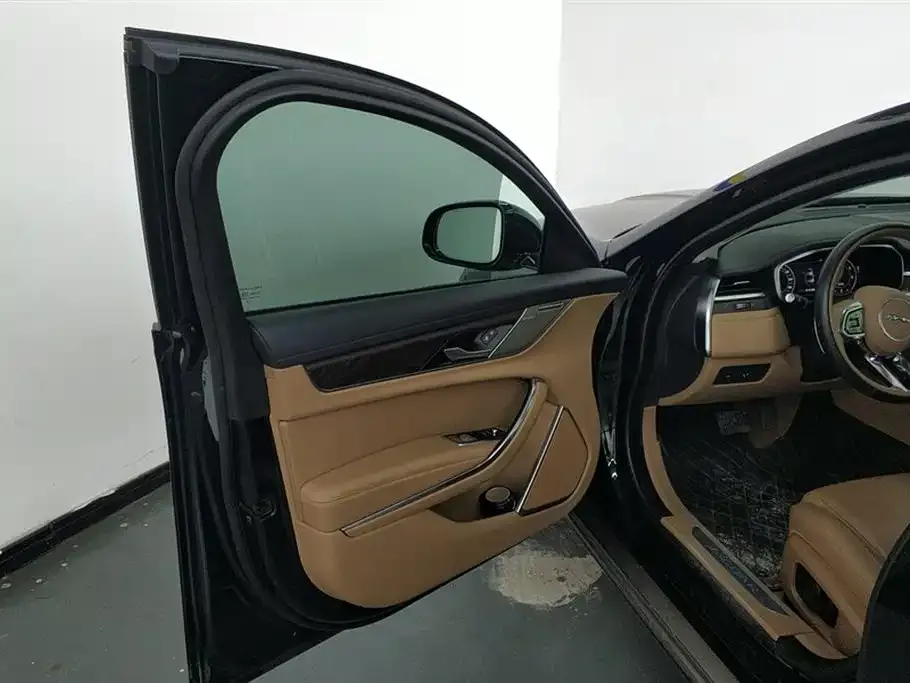 Jaguar XFL 2024 из CN, фото 2