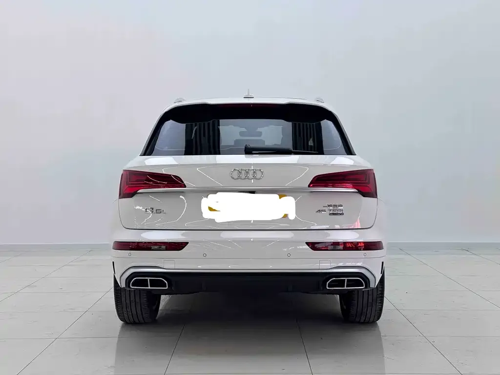 Audi Q5L — фото 7
