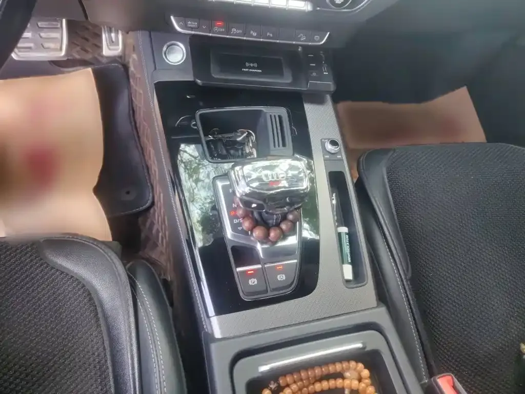 Audi Q5L Sportback 2022 из CN, фото 8