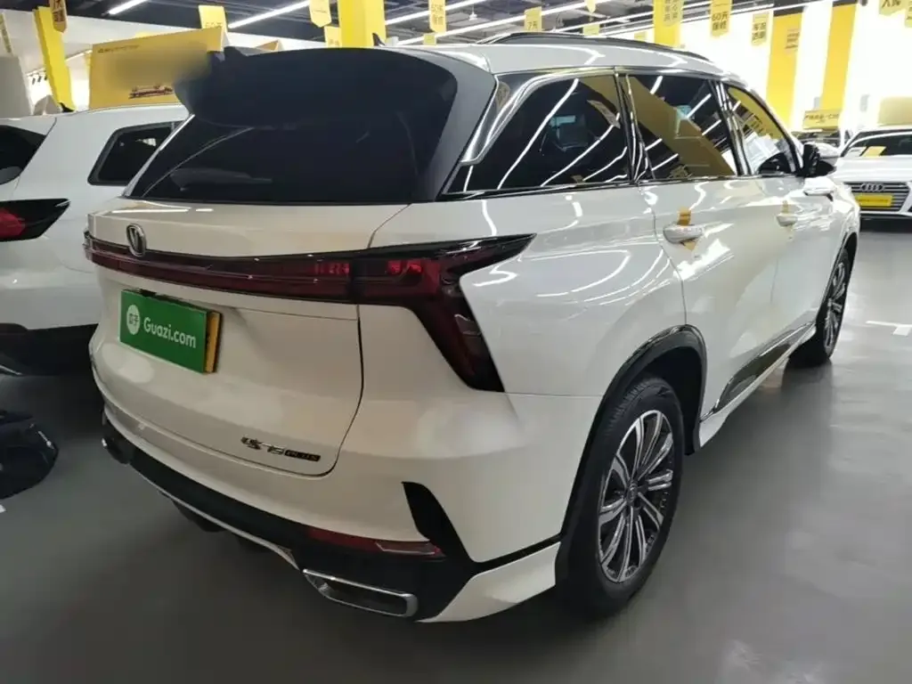 Changan CS75PLUS — фото 10