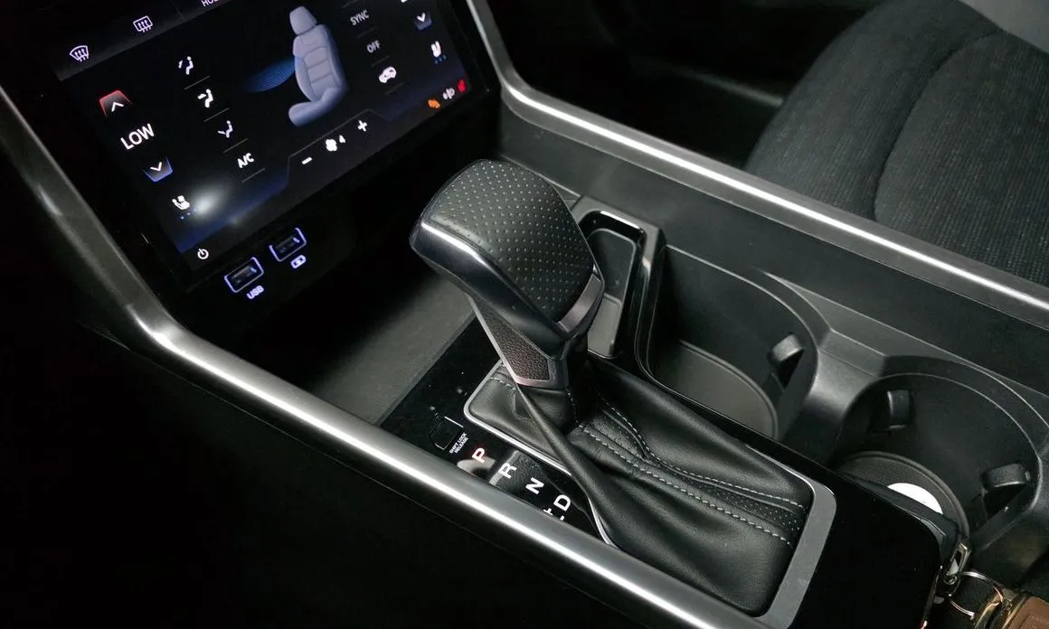 KG Mobility (Ssangyong) Torres 2023 из KR, фото 7