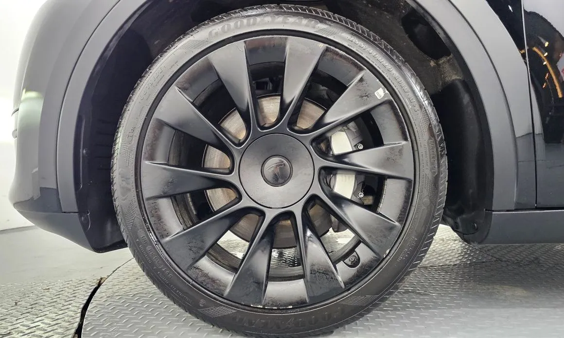 Tesla Model Y 2024 из KR, фото 4