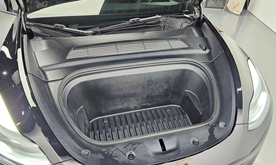Tesla Model Y 2024 из KR, фото 10