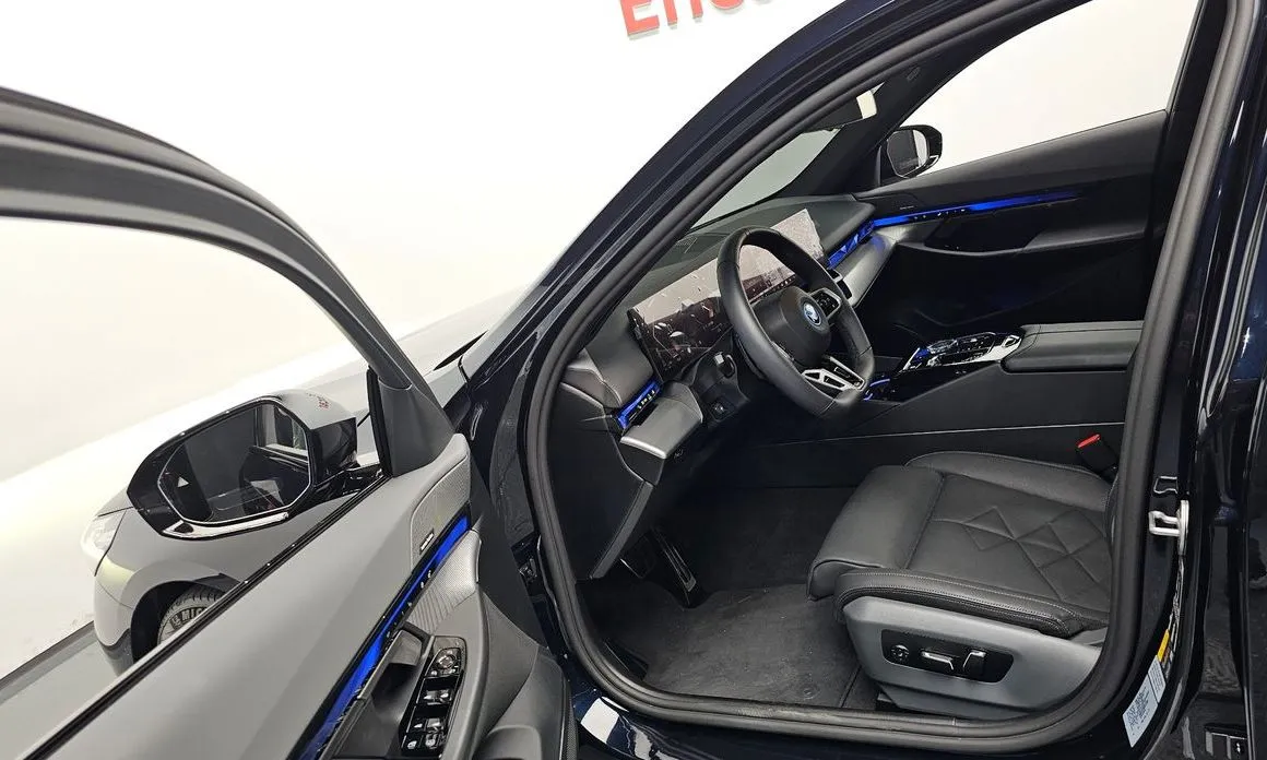 BMW 5-Series 2025 из KR, фото 9