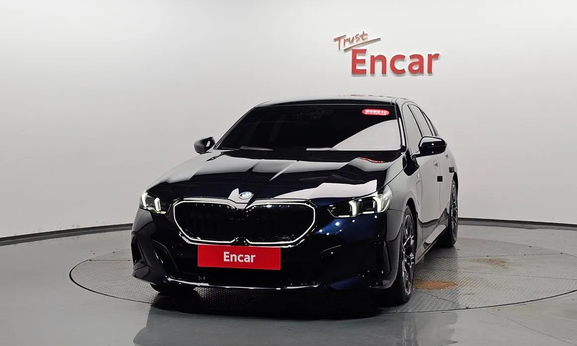 BMW 5-Series 2025 из KR, фото 3