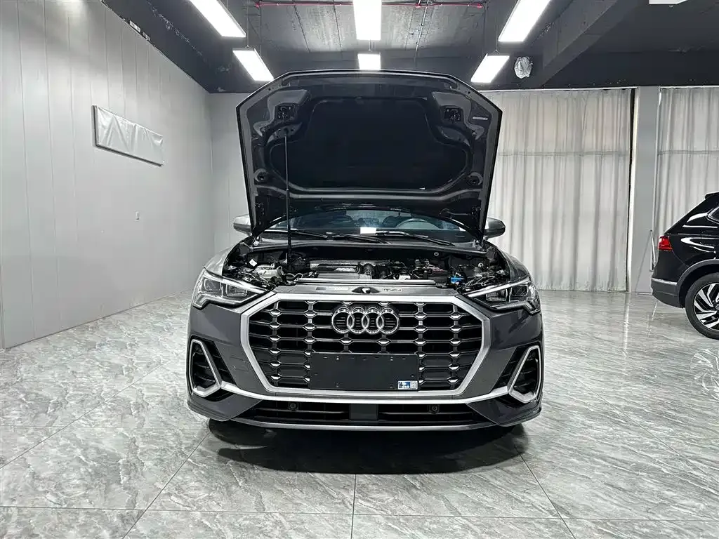Audi Q3 — фото 4