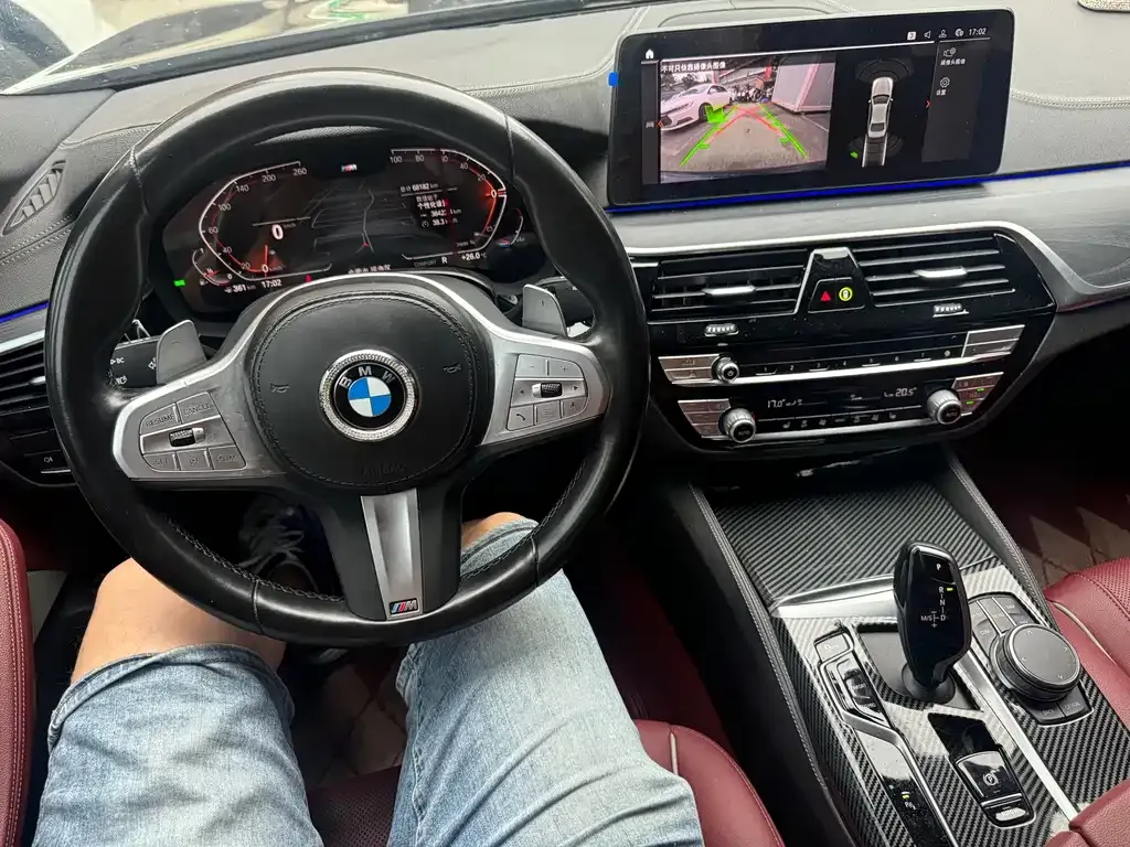 BMW 5 Series — фото 10