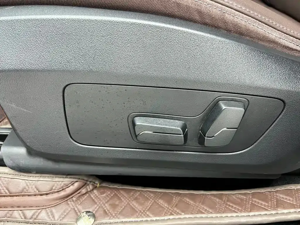 BMW X1 — фото 10