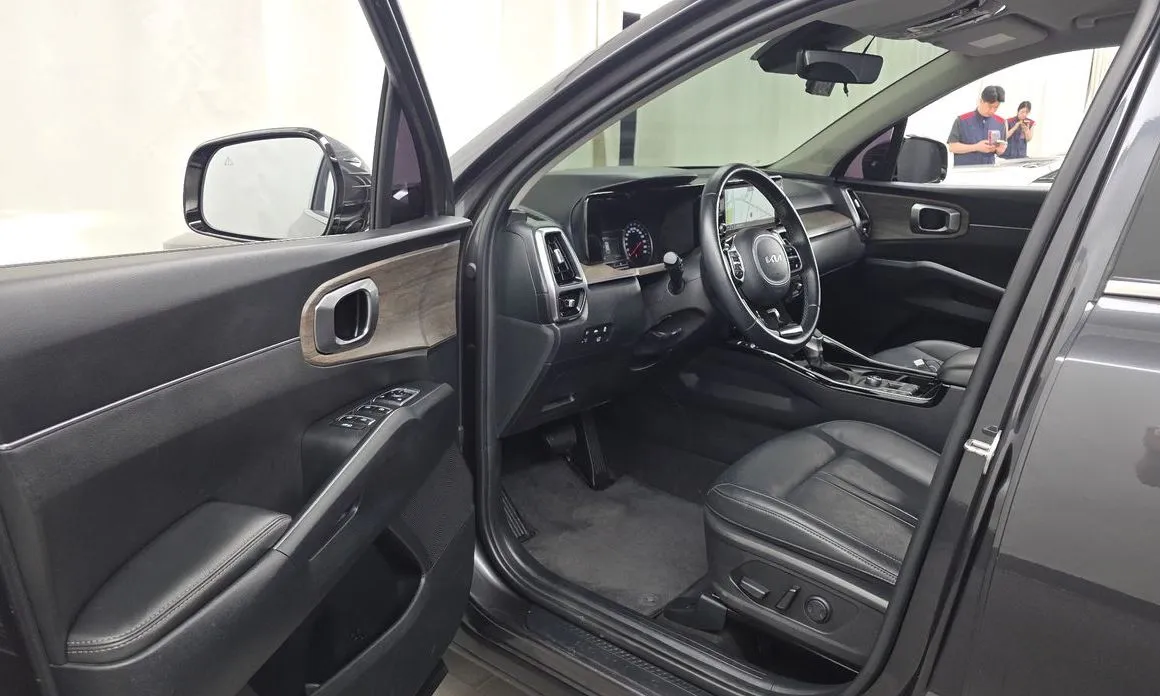 Kia Sorento 2023 из KR, фото 4