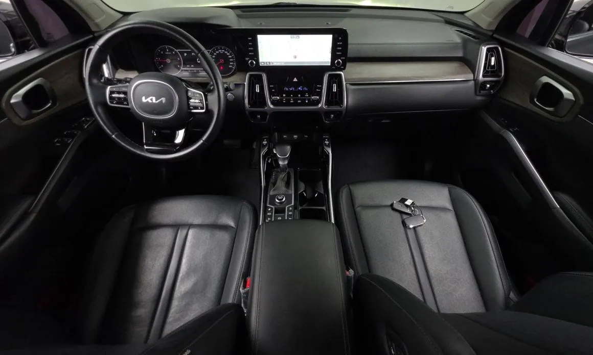 Kia Sorento 2023 из KR, фото 2