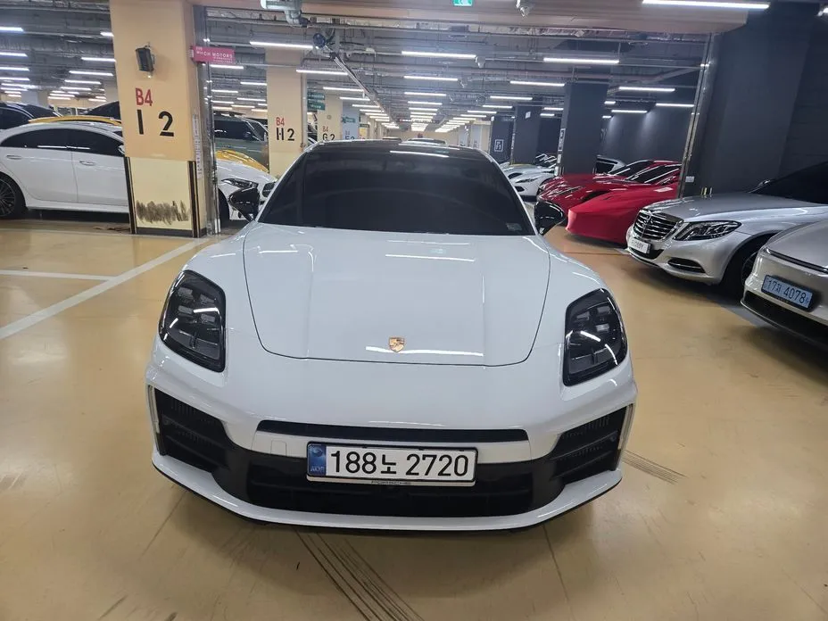 Porsche Panamera 2025 из KR, фото 8
