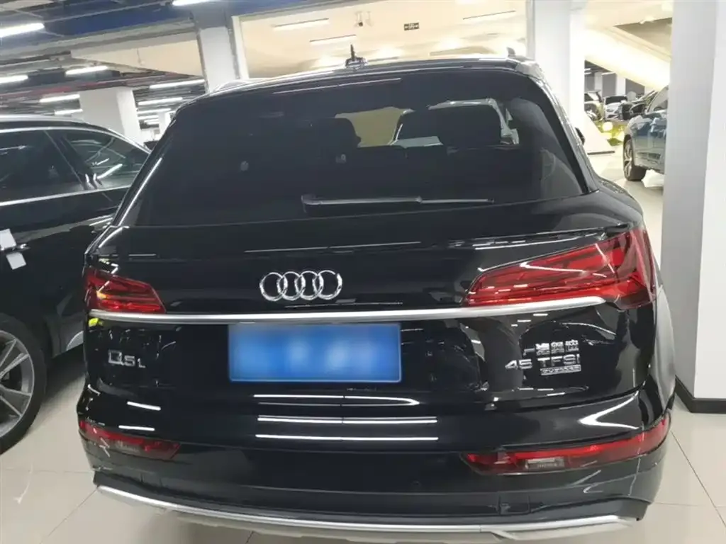 Audi Q5L 2023 из CN, фото 8