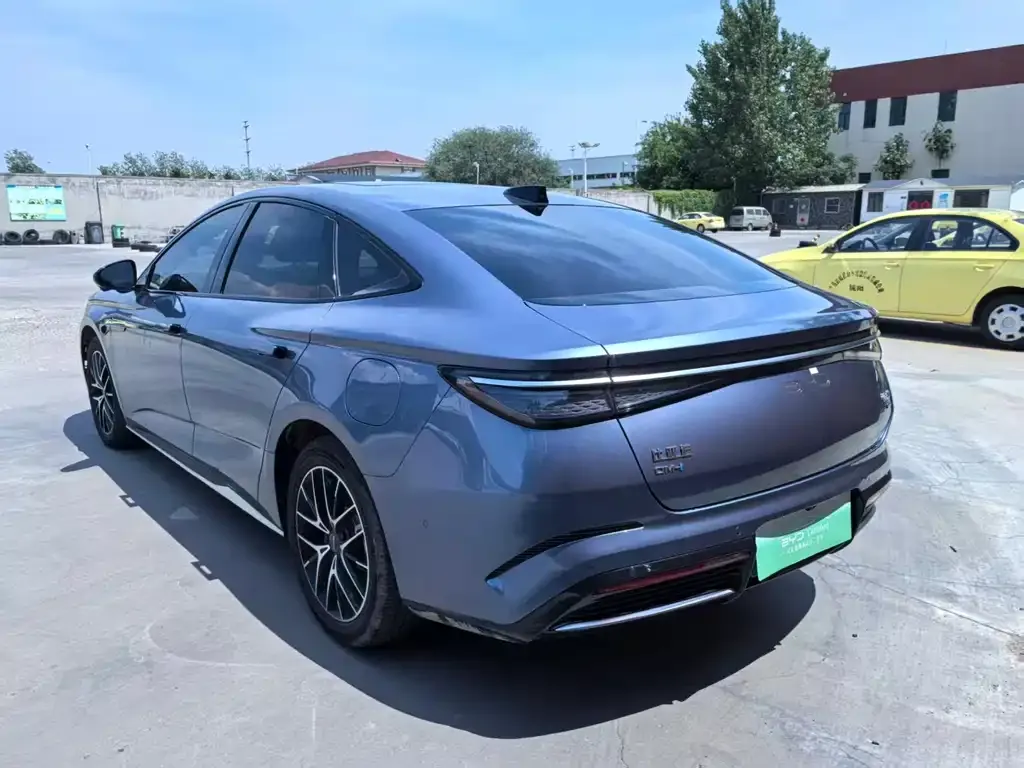 BYD Seal 07 DM-i — фото 8