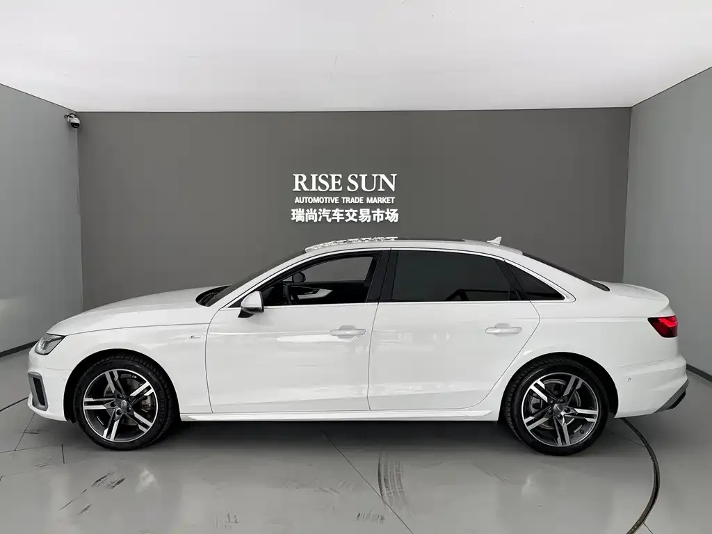 Audi A4L — фото 10