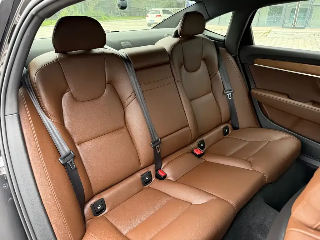 Volvo S90 2021 из CN, фото 5