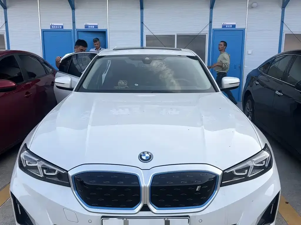 BMW i3 — фото 3