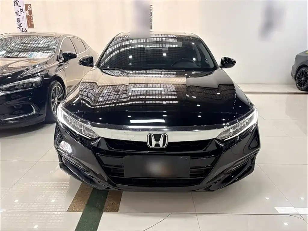 Honda Accord — фото 4