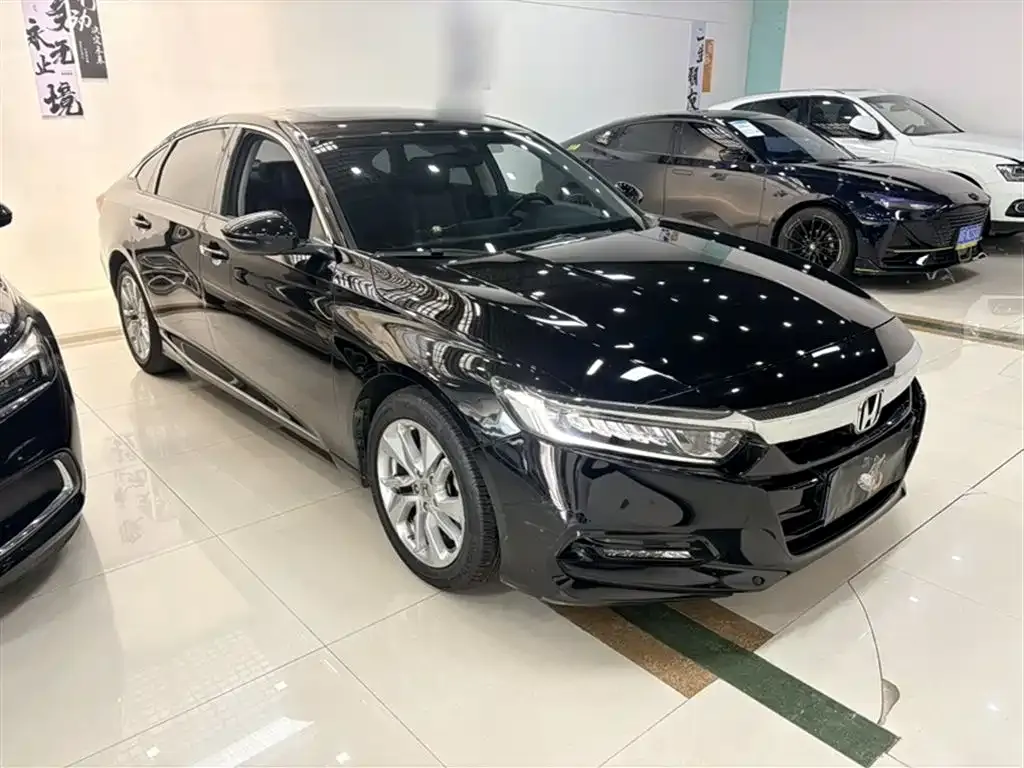 Honda Accord — фото 5